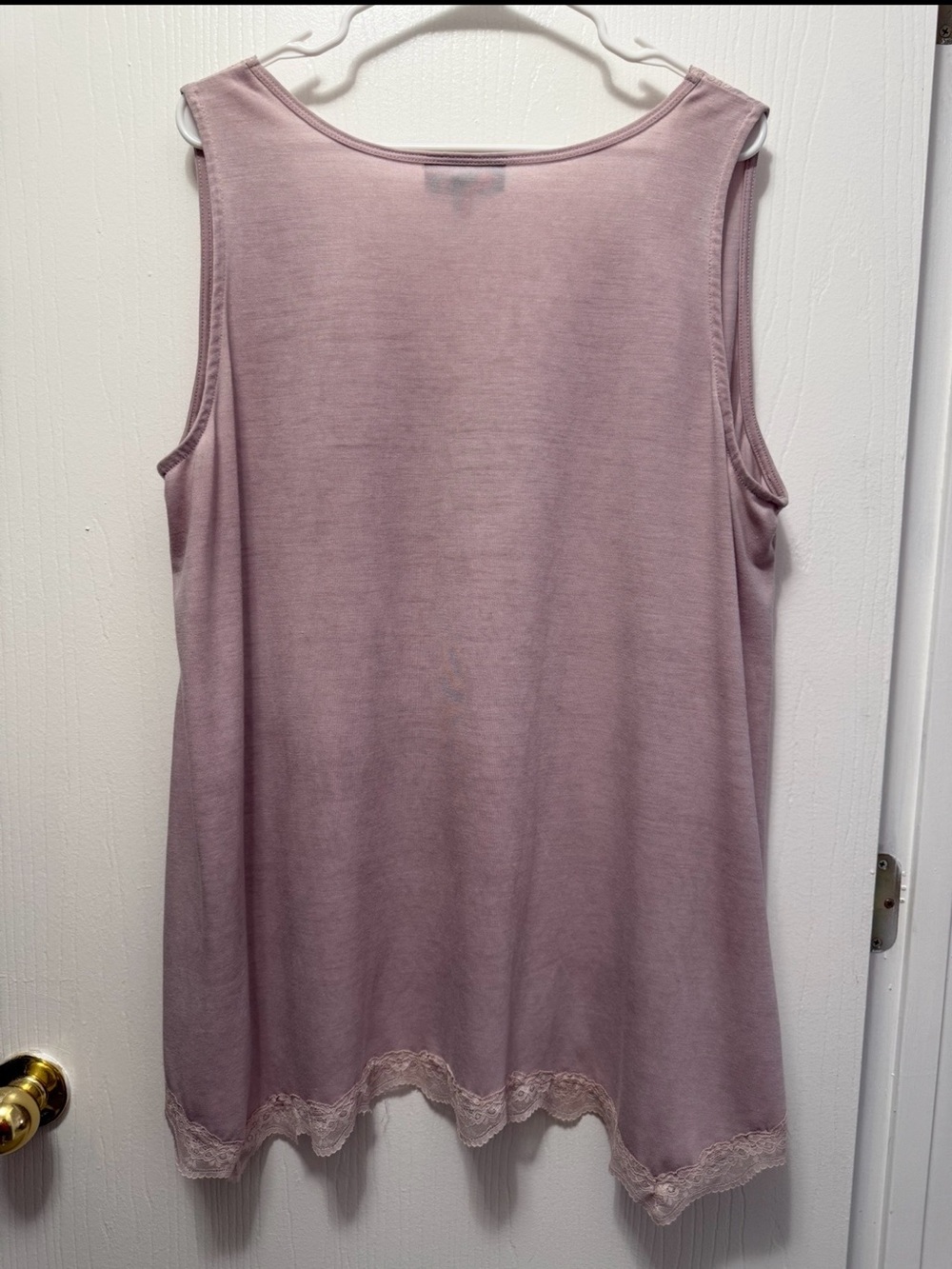 Lane Bryant Mauve Purple Lace Trim V-Neck Tank Top Size 22/24 - Picture 2 of 3